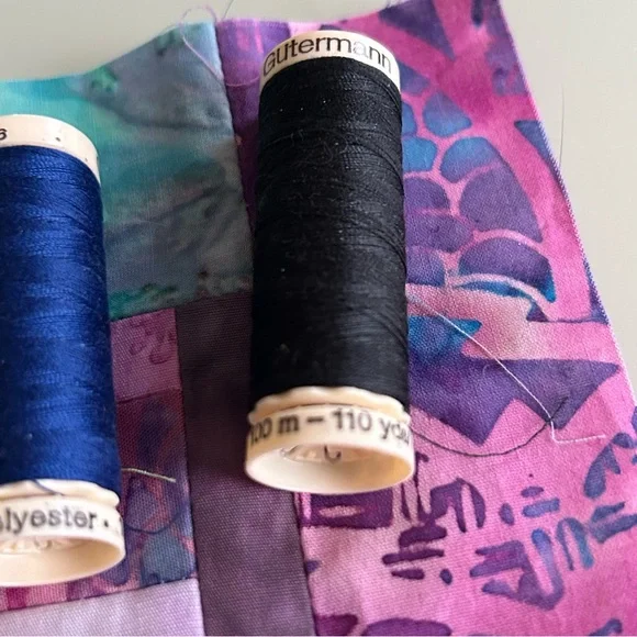 GUTERMANN 💯 1️⃣2️⃣ SPOOLS OF THREAD 🧵 BEAUTIFUL COLORS 110 yd 100m 💯 NWT FINAL - Picture 6 of 10